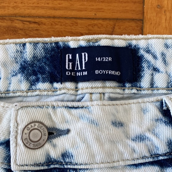 Gap Acid Wash Jeans - Picture 2 of 4